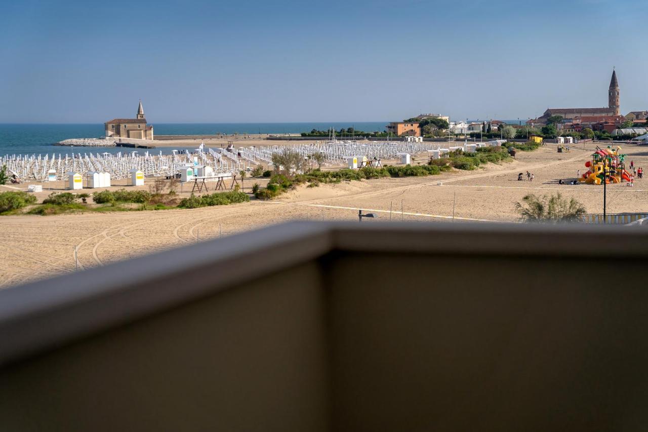 Hotel Delfino Caorle Exterior foto